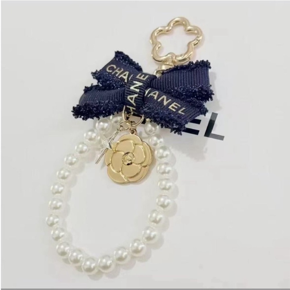 Chanel Gift keychain - Picture 3 of 6